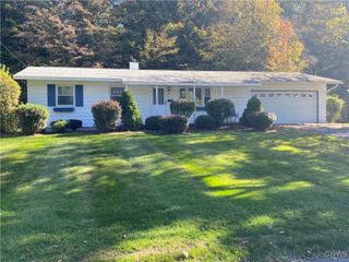 30 Cedarbrook Crescent, Whitestown, NY 13492