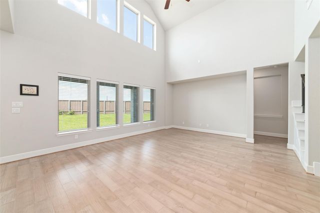 8802 Granary Gate Lane, Richmond, TX 77407