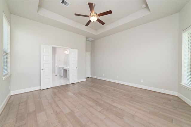 8802 Granary Gate Lane, Richmond, TX 77407