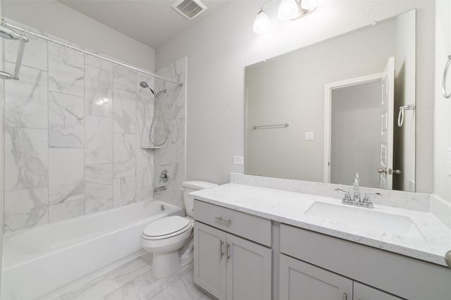 8802 Granary Gate Lane, Richmond, TX 77407
