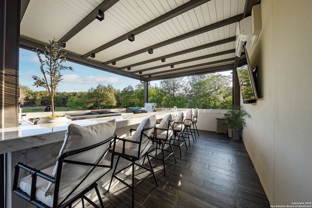 11118 ANAQUA SPGS, Boerne, TX 78006