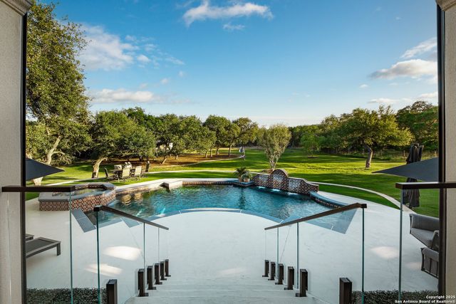 11118 ANAQUA SPGS, Boerne, TX 78006