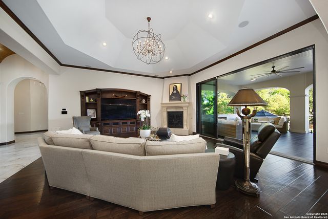 11118 ANAQUA SPGS, Boerne, TX 78006