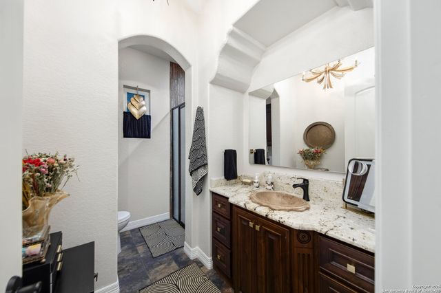 11118 ANAQUA SPGS, Boerne, TX 78006