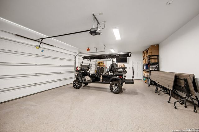 11118 ANAQUA SPGS, Boerne, TX 78006