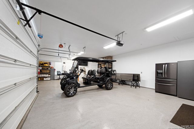 11118 ANAQUA SPGS, Boerne, TX 78006
