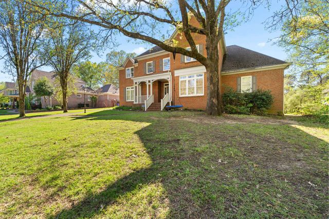 1925 WOOD OAK DR, Cordova, TN 38016