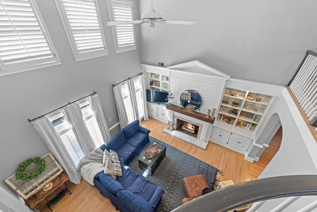 1925 WOOD OAK DR, Cordova, TN 38016