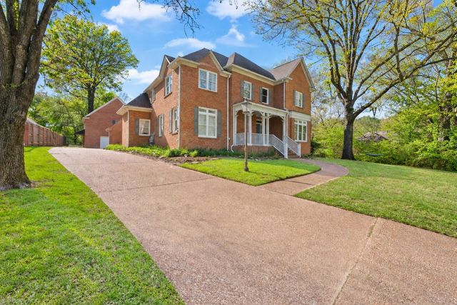 1925 WOOD OAK DR, Cordova, TN 38016