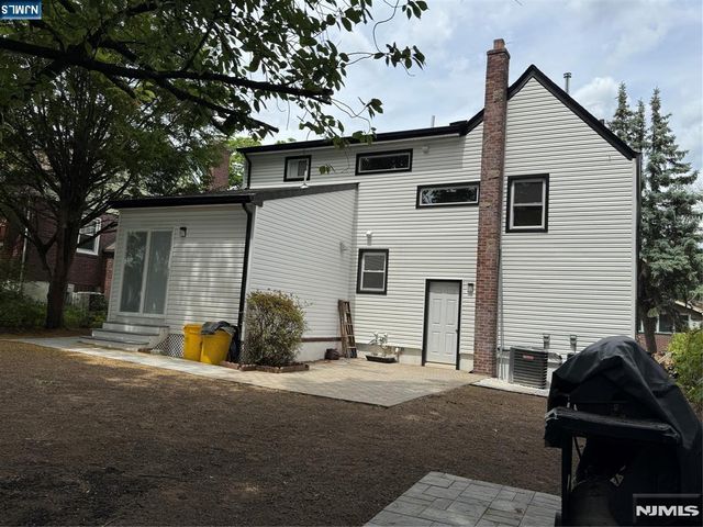 8 Dohrman, Teaneck, NJ 07666