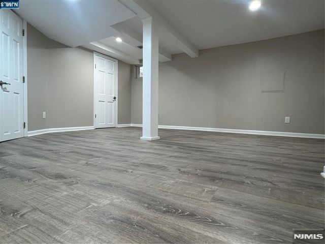 8 Dohrman, Teaneck, NJ 07666