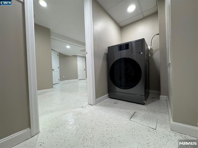 8 Dohrman, Teaneck, NJ 07666