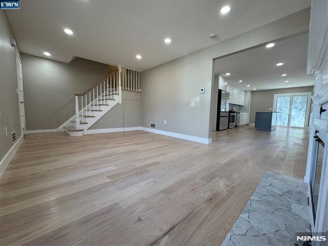 8 Dohrman, Teaneck, NJ 07666