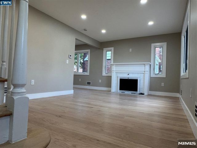 8 Dohrman, Teaneck, NJ 07666