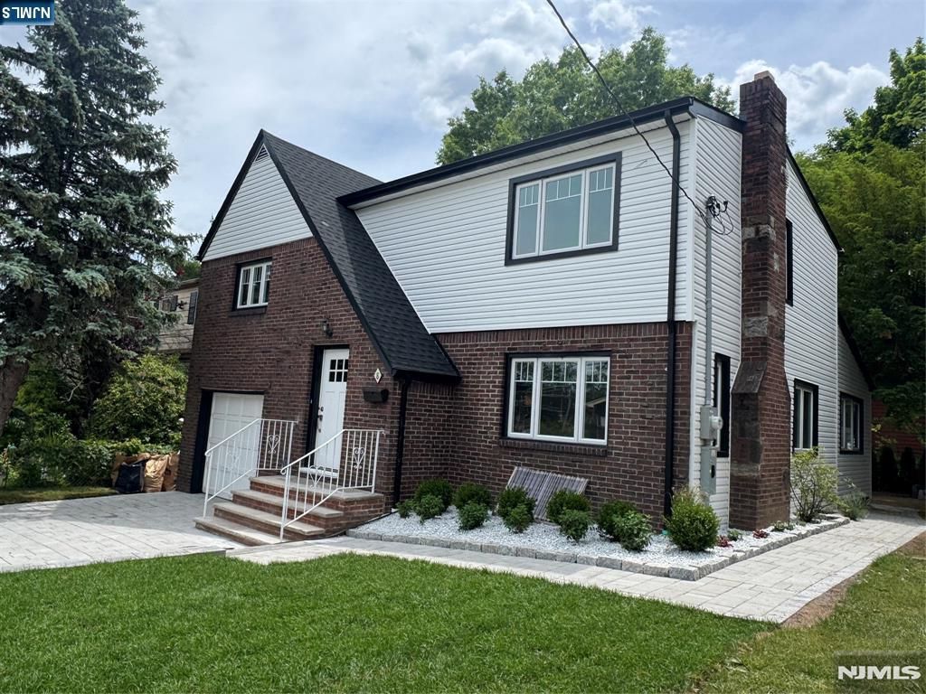 8 Dohrman, Teaneck, NJ 07666