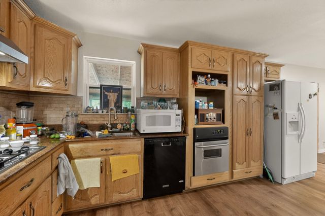 12207 Queen Drive, Balch Springs, TX 75180