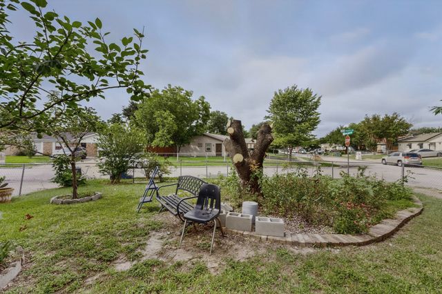12207 Queen Drive, Balch Springs, TX 75180