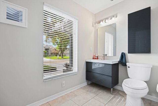 5208 LAUREL POINTE DRIVE, Valrico, FL 33596
