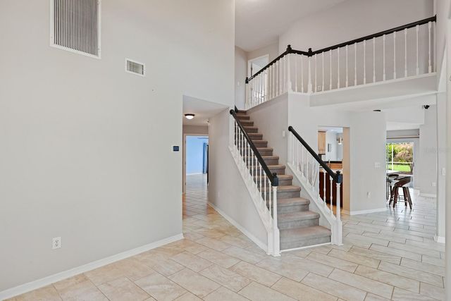 5208 LAUREL POINTE DRIVE, Valrico, FL 33596