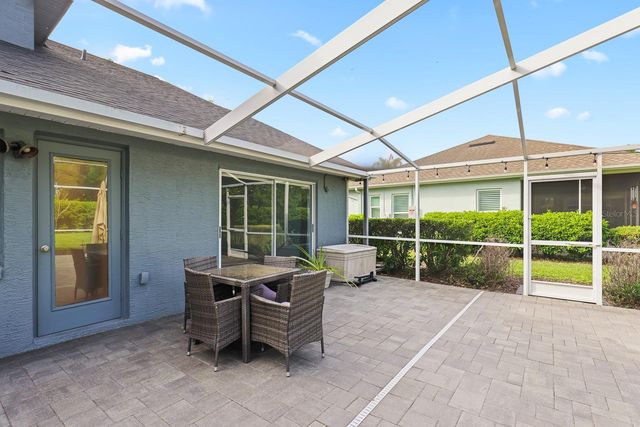 5208 LAUREL POINTE DRIVE, Valrico, FL 33596