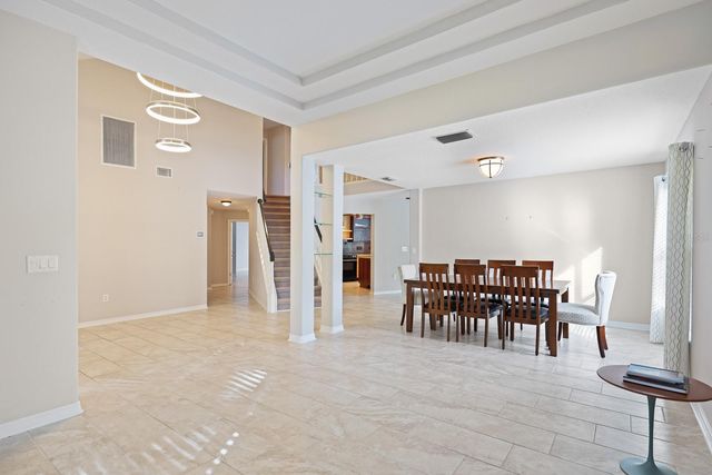 5208 LAUREL POINTE DRIVE, Valrico, FL 33596