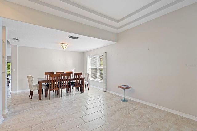 5208 LAUREL POINTE DRIVE, Valrico, FL 33596