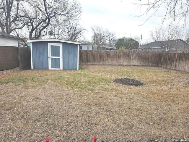 147 Bradley, San Antonio, TX 78211