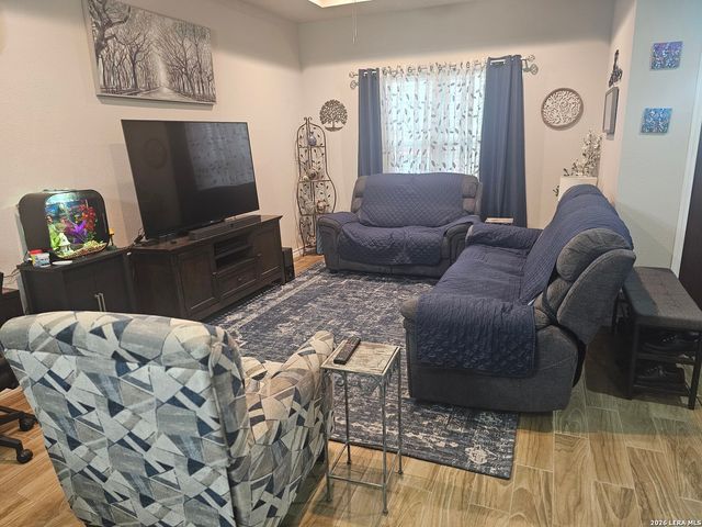 147 Bradley, San Antonio, TX 78211