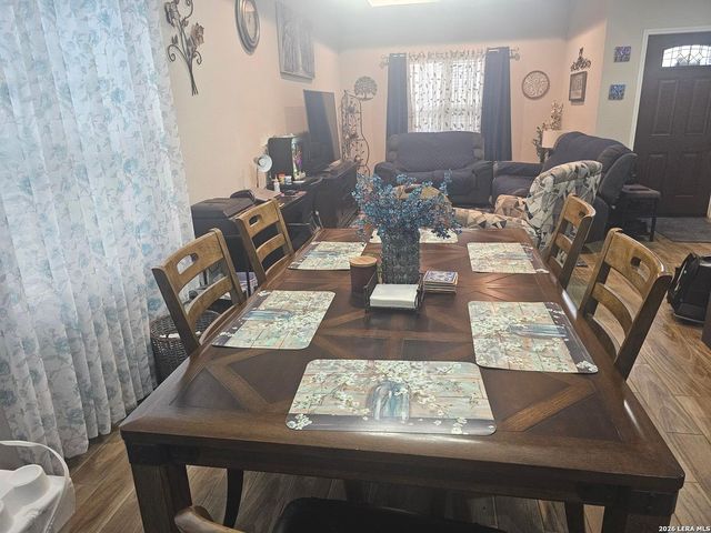 147 Bradley, San Antonio, TX 78211