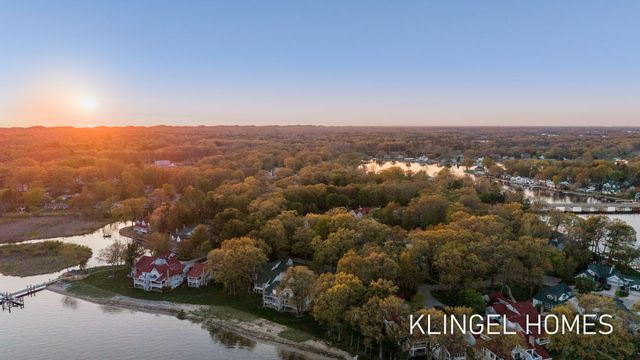 16873 Landing Lane 33, Spring Lake, MI 49456