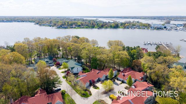 16873 Landing Lane 33, Spring Lake, MI 49456