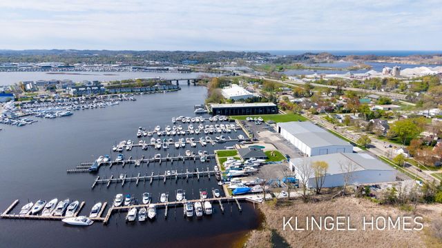 16873 Landing Lane 33, Spring Lake, MI 49456