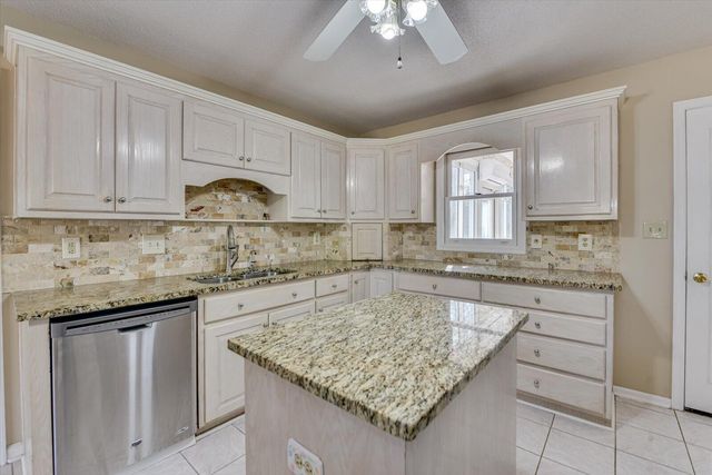 109 Driftwood Lane, Mc Cormick, SC 29835