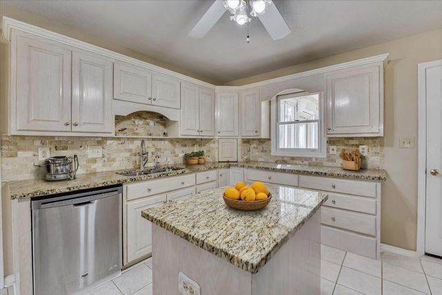 109 Driftwood Lane, Mc Cormick, SC 29835