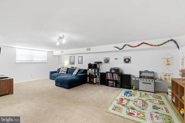 1015 STORMONT CIR, Halethorpe, MD 21227