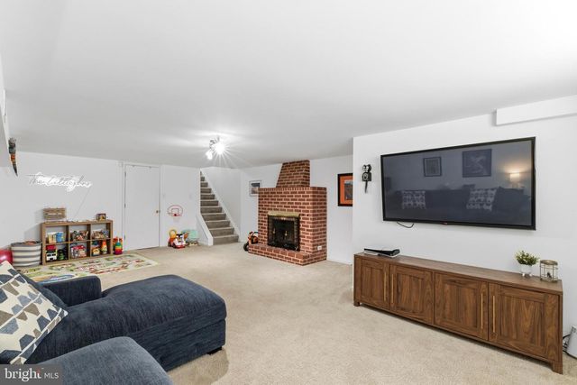 1015 STORMONT CIR, Halethorpe, MD 21227