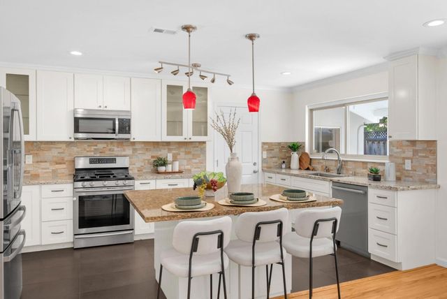 837 Nectarine Avenue, Sunnyvale, CA 94087
