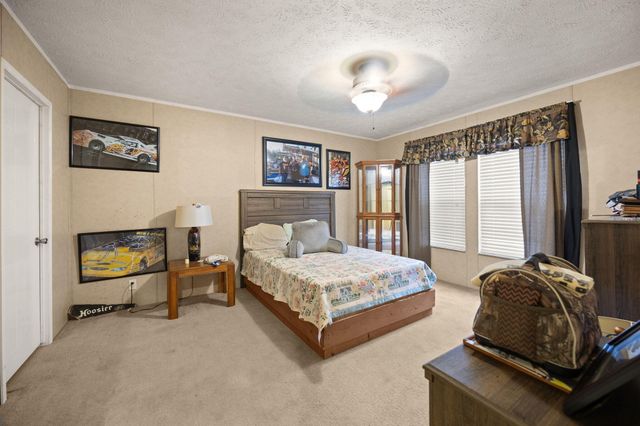 3049 Grand Blvd, Somerset, KY 42501