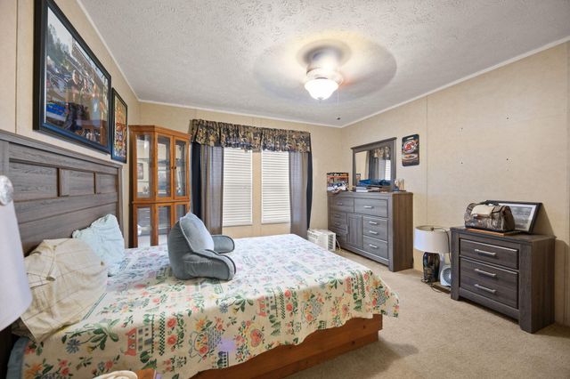 3049 Grand Blvd, Somerset, KY 42501