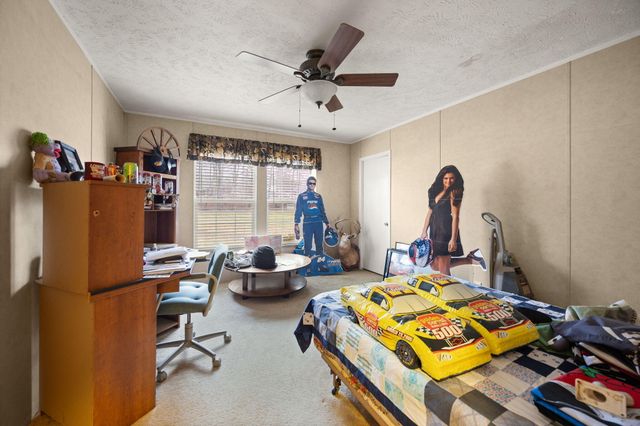 3049 Grand Blvd, Somerset, KY 42501