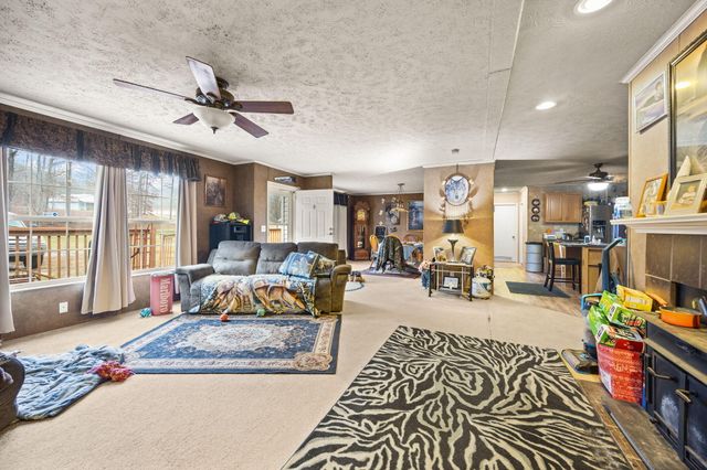 3049 Grand Blvd, Somerset, KY 42501