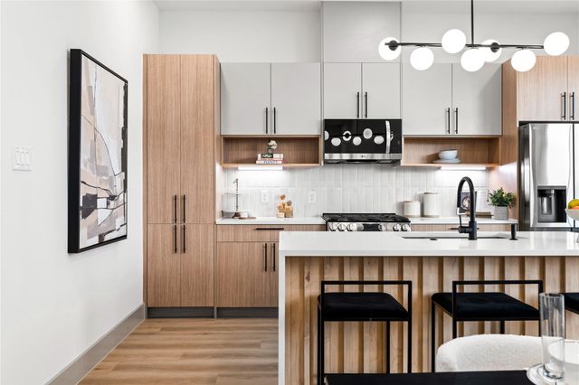 2950 Pitzlin Street, Houston, TX 77023