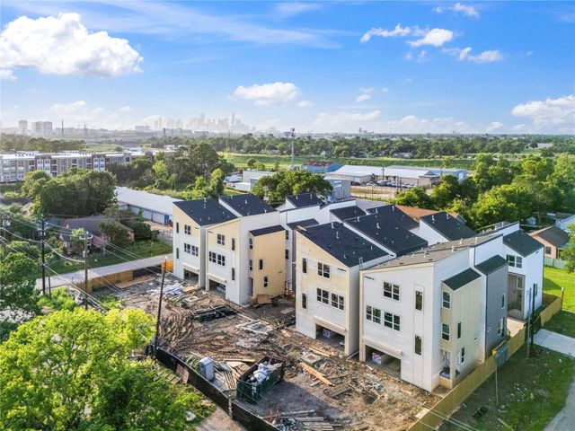 2950 Pitzlin Street, Houston, TX 77023