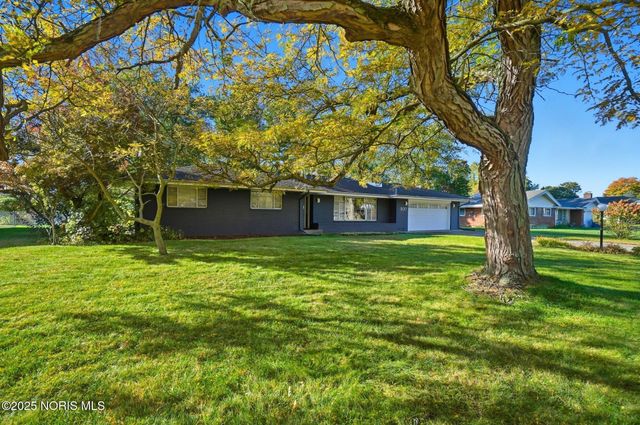 5017 Macklyn Drive, Toledo, OH 43615