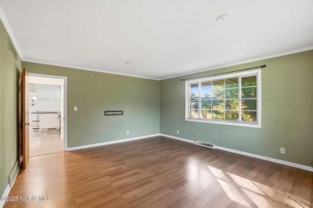 5017 Macklyn Drive, Toledo, OH 43615