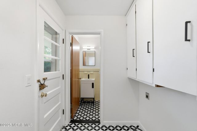 5017 Macklyn Drive, Toledo, OH 43615