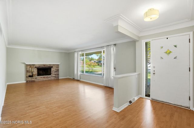 5017 Macklyn Drive, Toledo, OH 43615