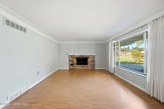 5017 Macklyn Drive, Toledo, OH 43615