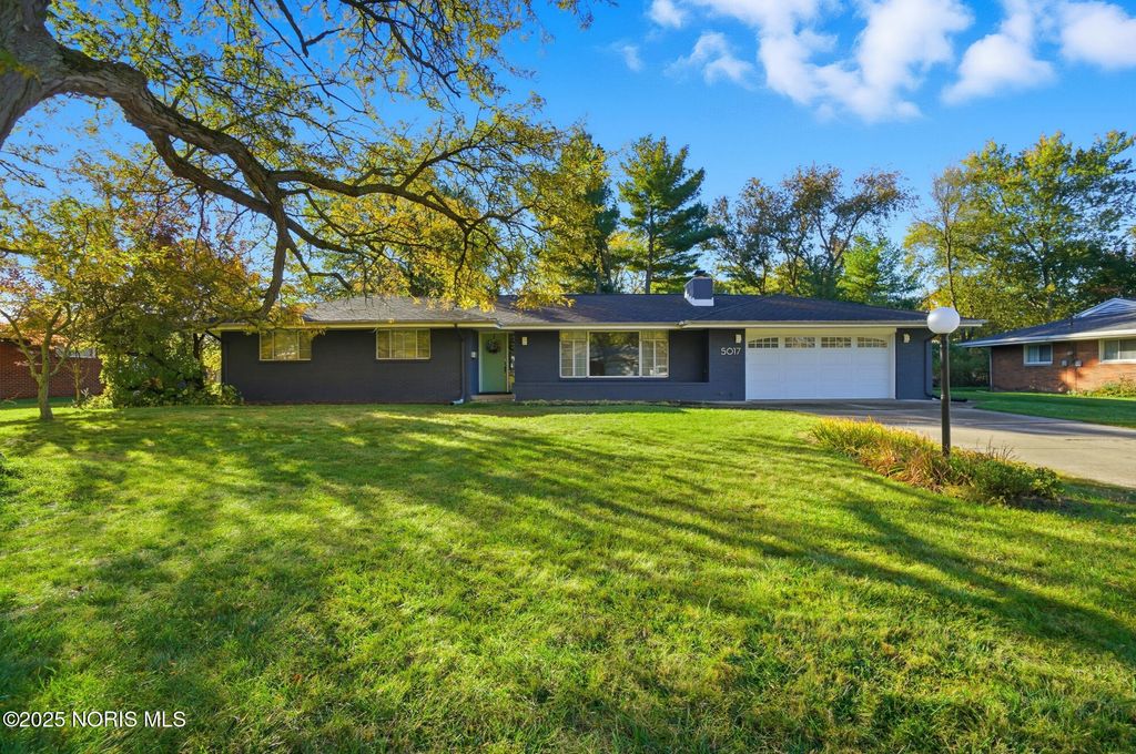 5017 Macklyn Drive, Toledo, OH 43615