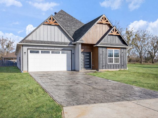 123 Cedar Bend Drive, Trinidad, TX 75163